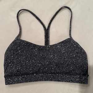 Lululemon Flow Y Nulu sports bra size 2